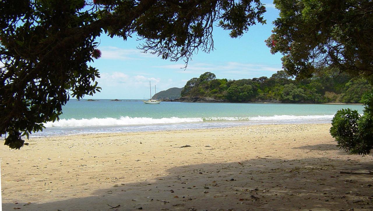 By The Bay Beachfront Apartments Mangonui Exteriér fotografie